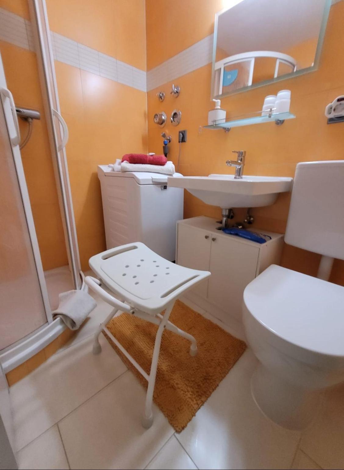 Schnuckeliges Appartement In พรีนอัมคิมซี ภายนอก รูปภาพ