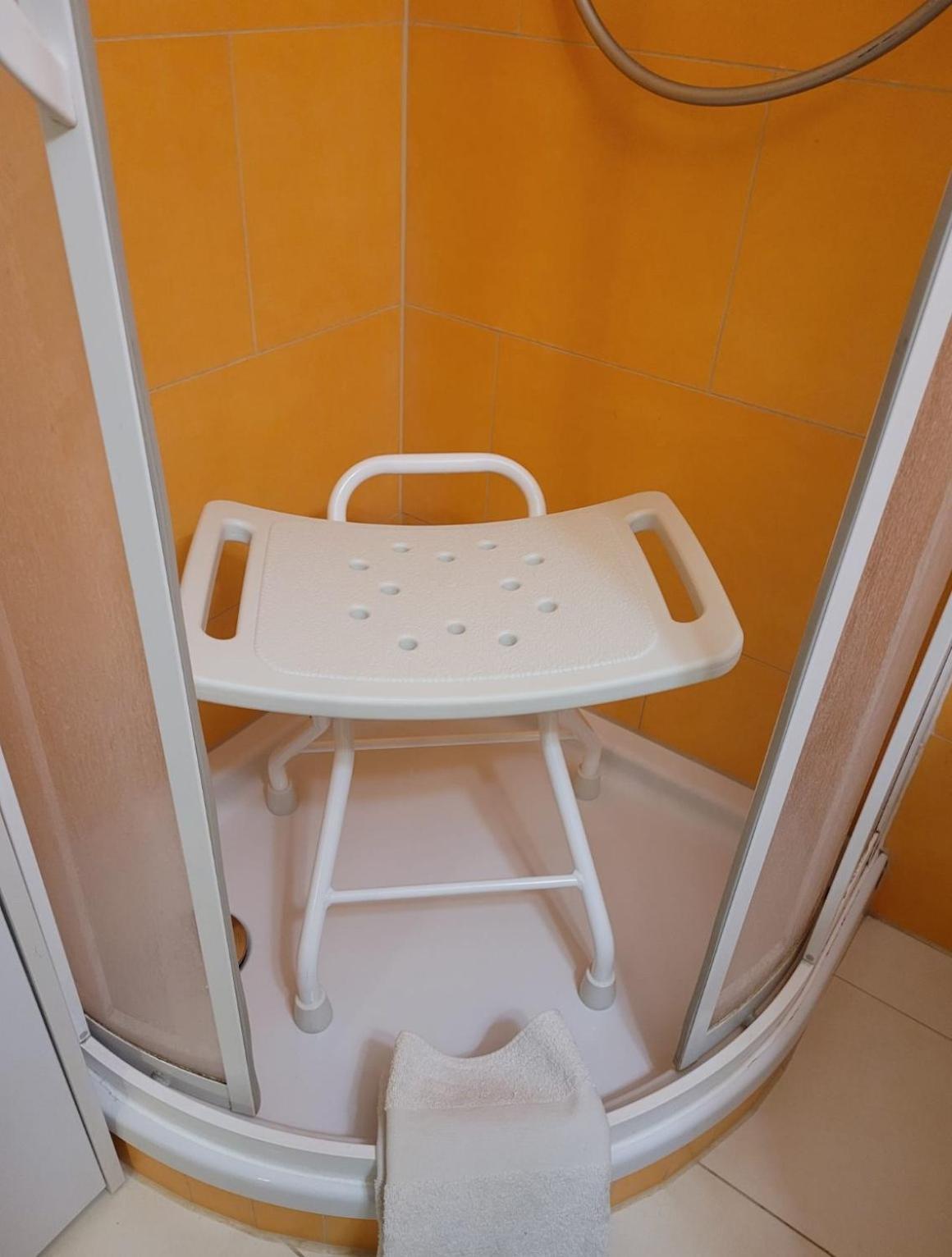 Schnuckeliges Appartement In พรีนอัมคิมซี ภายนอก รูปภาพ